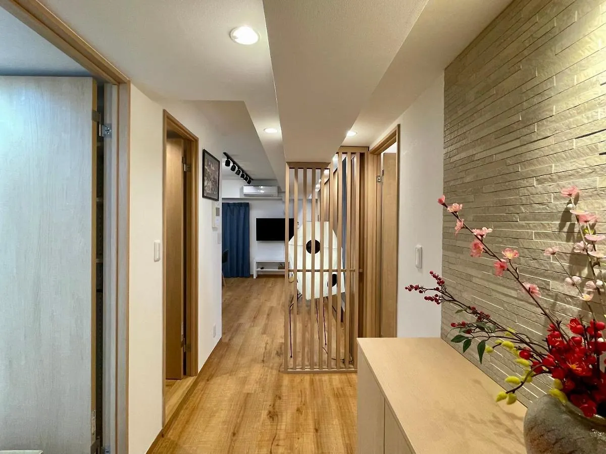Asakusa Tatami Retreat: Convenient Metro Access Tokyo 0*,