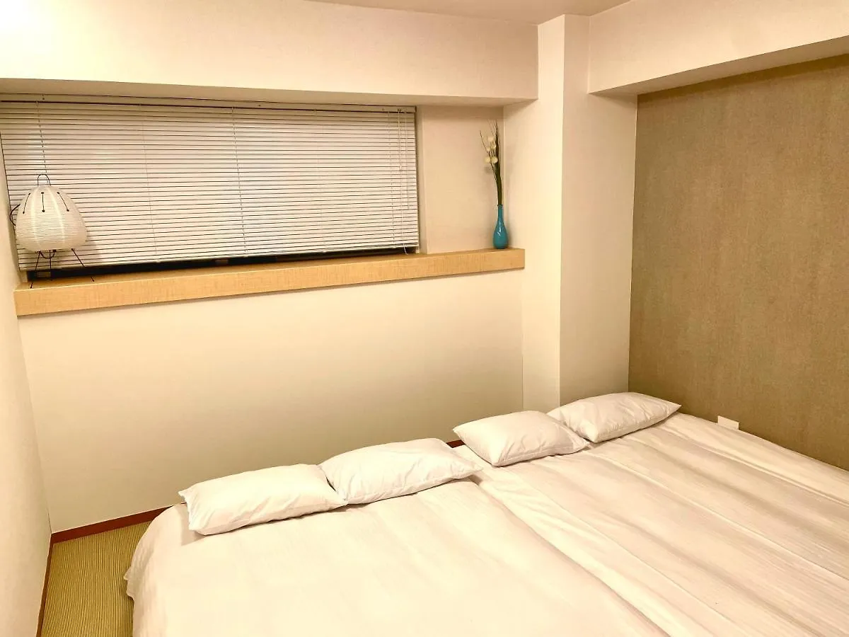 Asakusa Tatami Retreat: Convenient Metro Access Tokyo 0*,  Japan