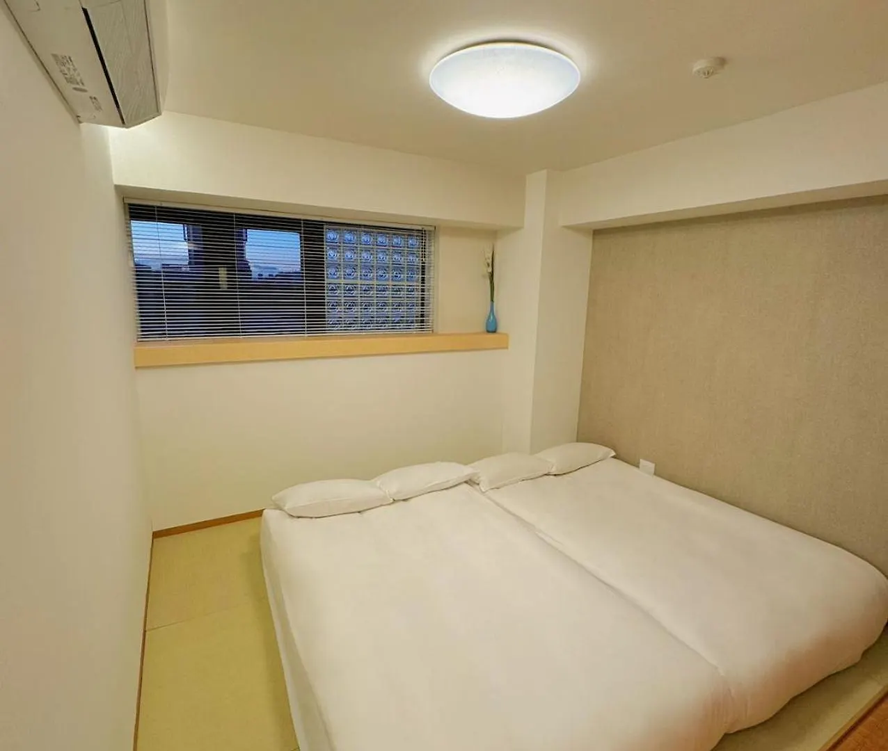 Apartment Asakusa Tatami Retreat: Convenient Metro Access Tokyo